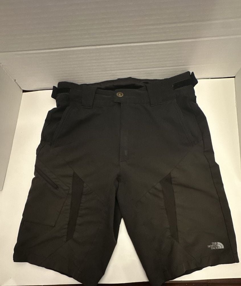The North Face Shorts Size 30 Black Cargo Hiking Outdoor 2