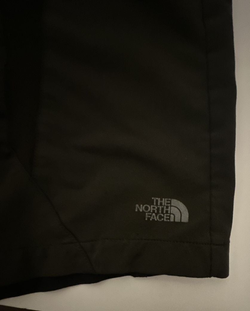 The North Face Shorts Size 30 Black Cargo Hiking Outdoor 3