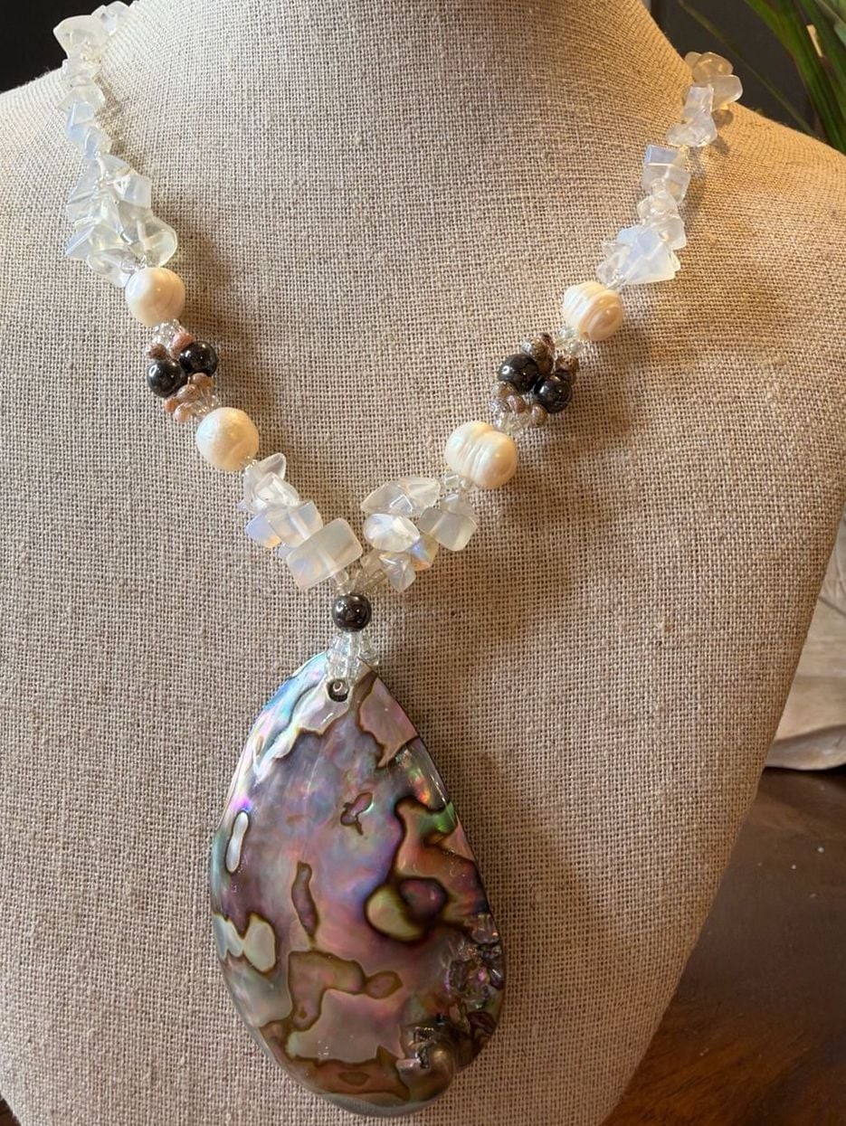 Handmade Abalone Shell Pendant Beaded Necklace With Pearls And Crystals 2