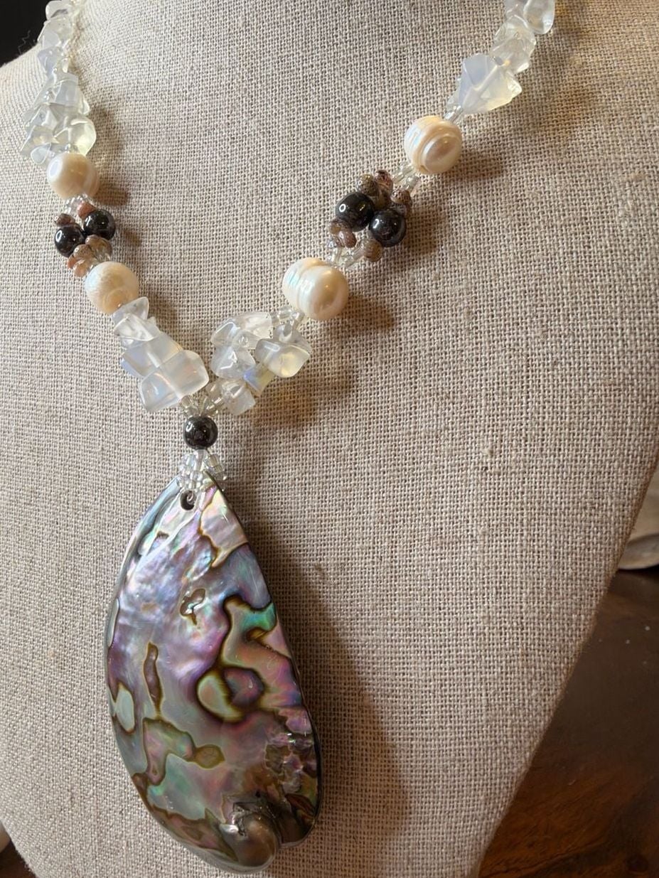 Handmade Abalone Shell Pendant Beaded Necklace With Pearls And Crystals 3