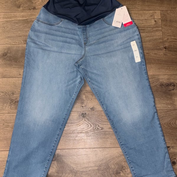 Ingrid & Isabel Maternity Over Belly Straight Jeans Size XXL Light Wash