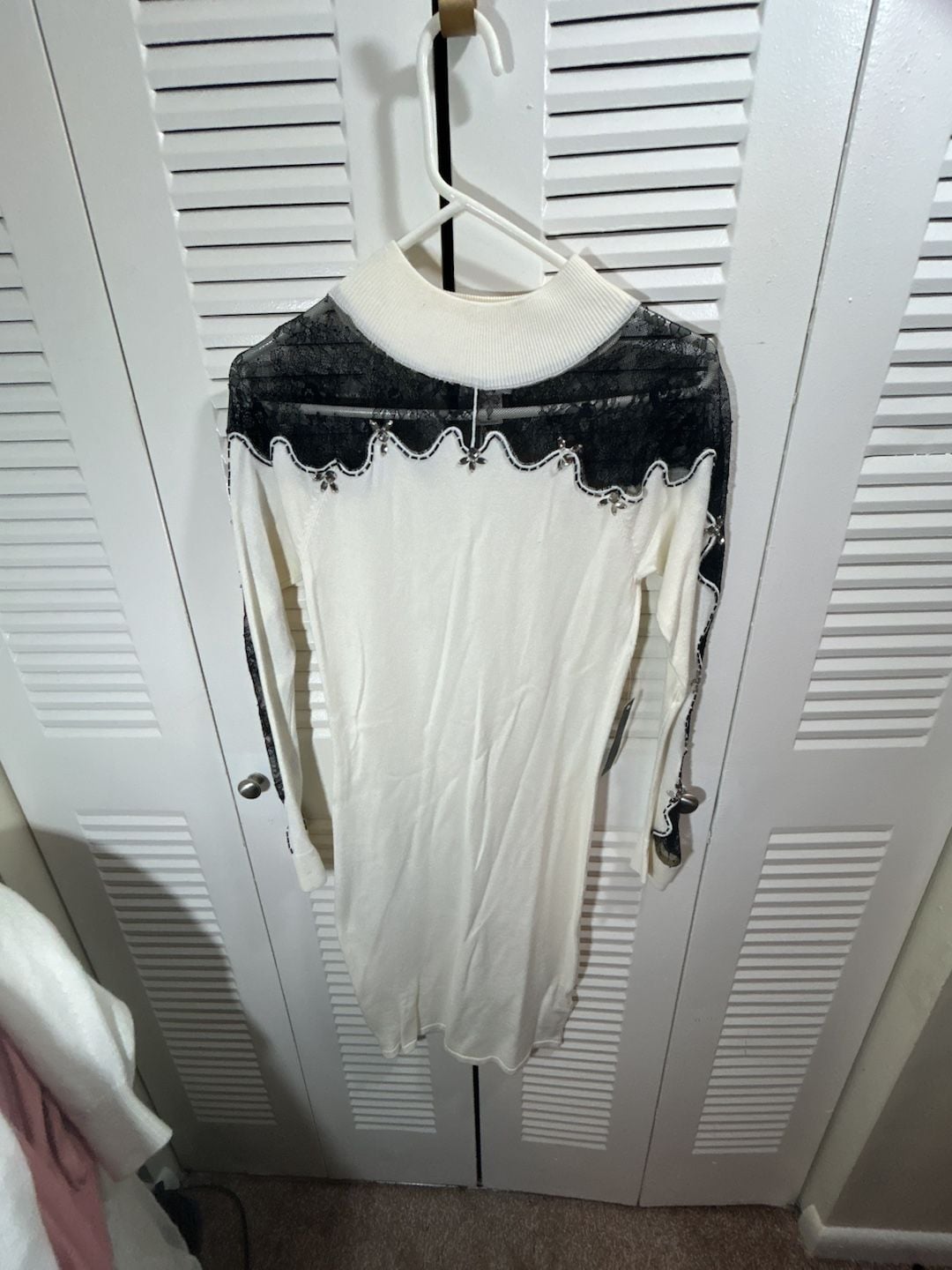VENUS Sweater Dress Whimsical, Lace, Rhinestone NWT Glam/Datenight 2