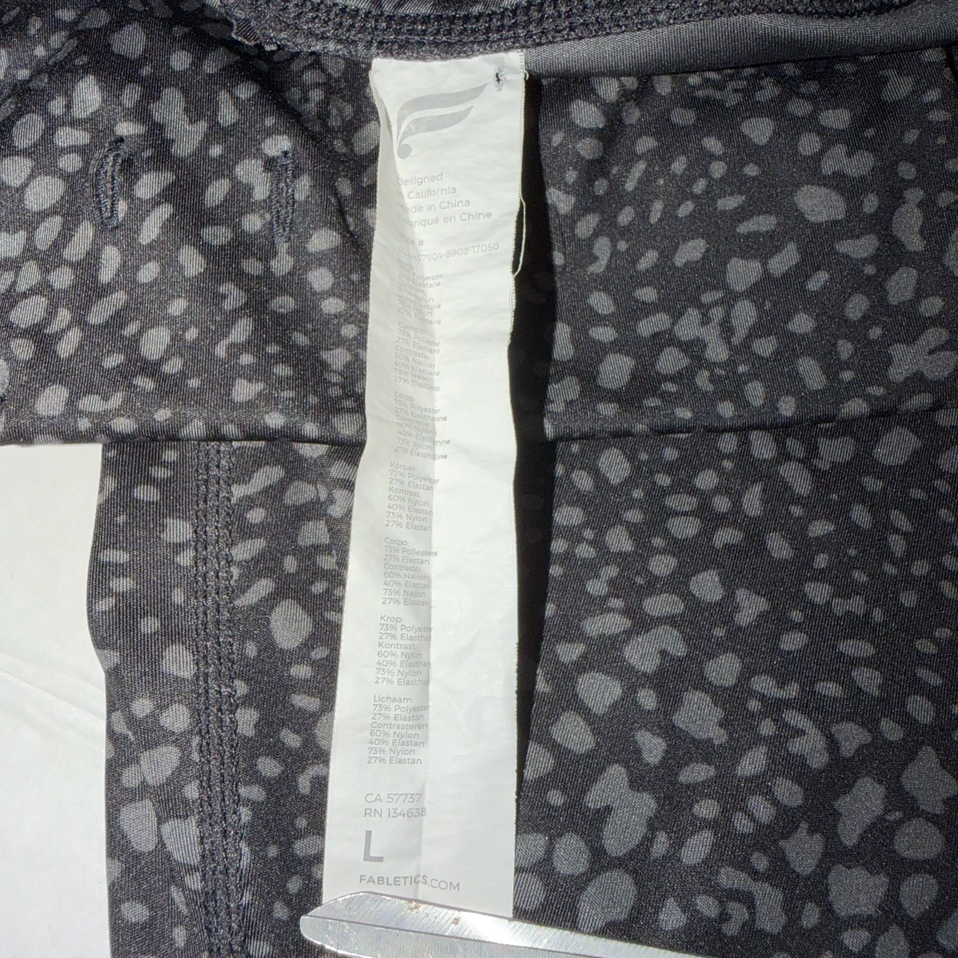 Fabletics Stride 9 High Waisted Motion365 Leggings Gray Black Leopard Mesh Trim 11