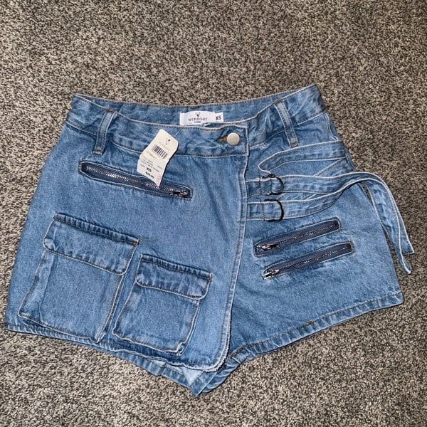 Windsor Denim Skort Size XS Blue Cargo Pockets Asymmetrical Zippers