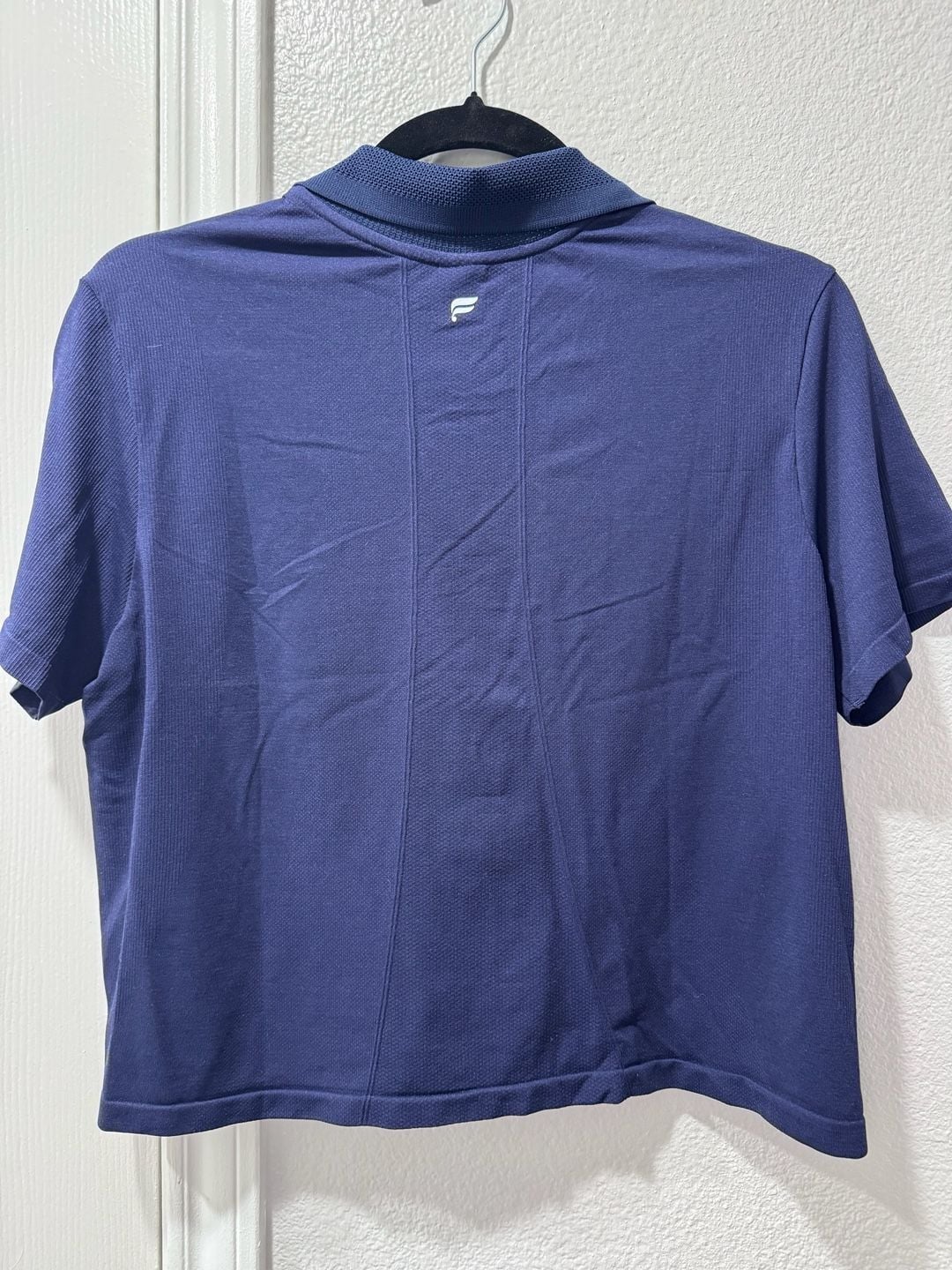 Fabletics Seamless Crop Polo Shirt Size M Blue 5