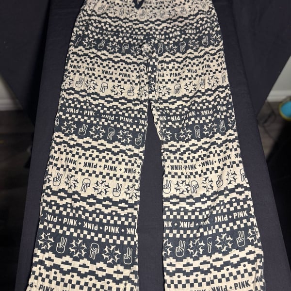 Victoria's Secret PINK Sleepwear Set Pajamas Womens S Black White Graphic Print