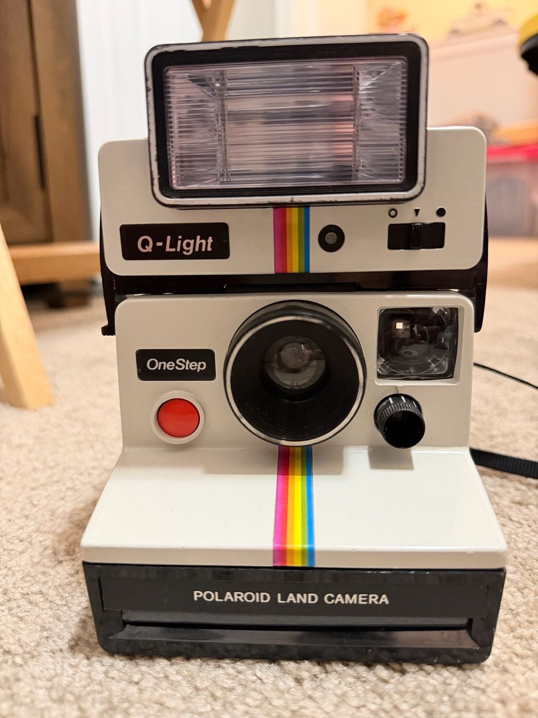 Polaroid OneStep Land Camera with Q-Light Flash w/ Film! 1