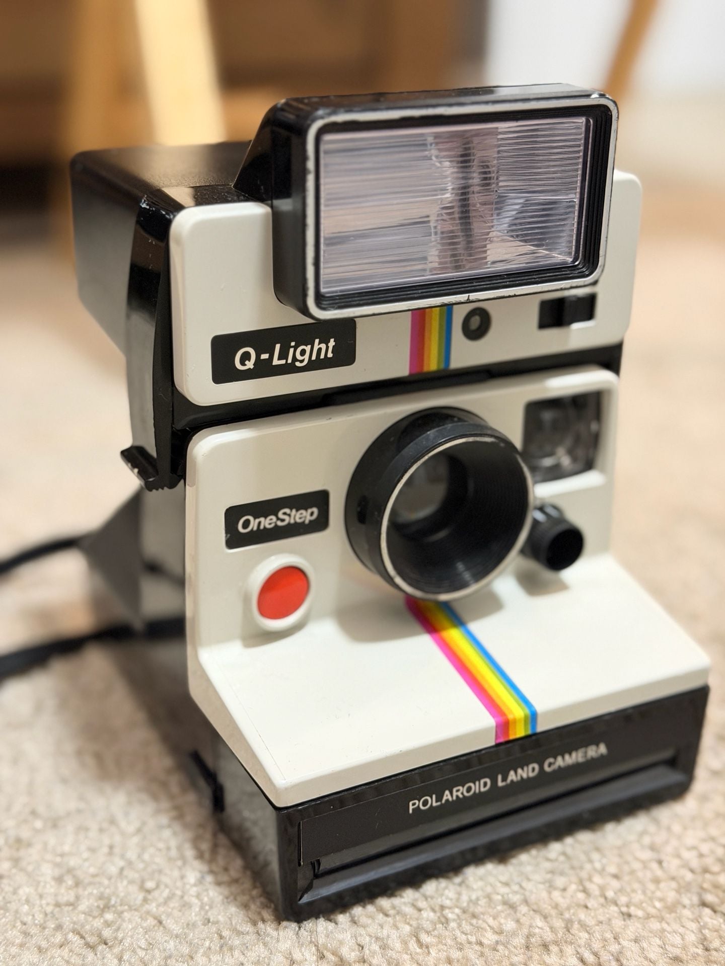 Polaroid OneStep Land Camera with Q-Light Flash w/ Film! 3