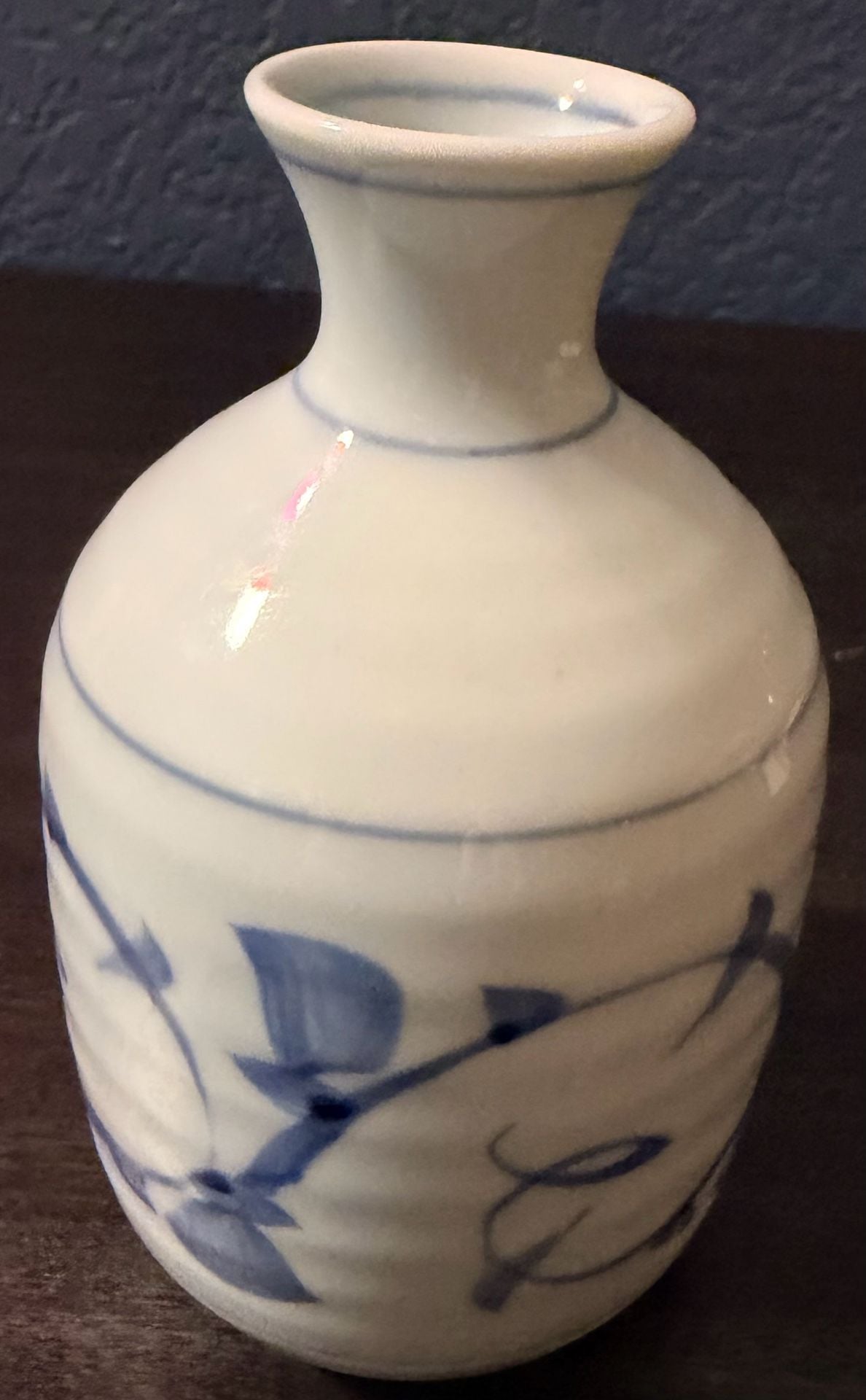 VTG Japanese Porcelain Sake Bottle Tokkuri Blue Floral Hand Painted 3