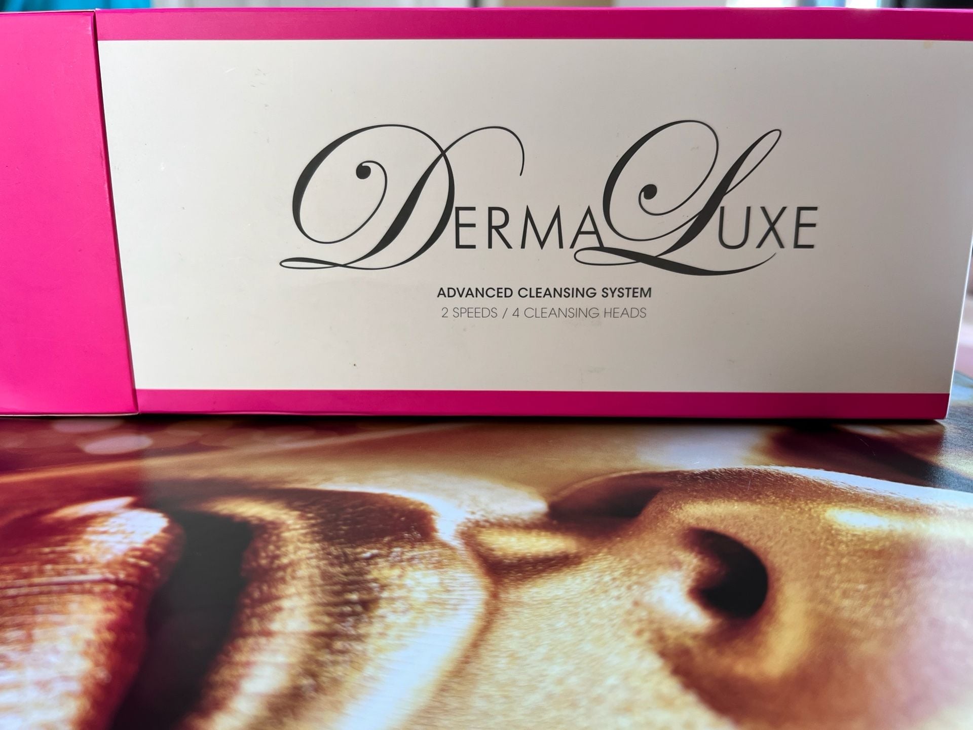 DermaLuxe Advanced Cleansing System Pink Facial Cleansing Brush Set 1