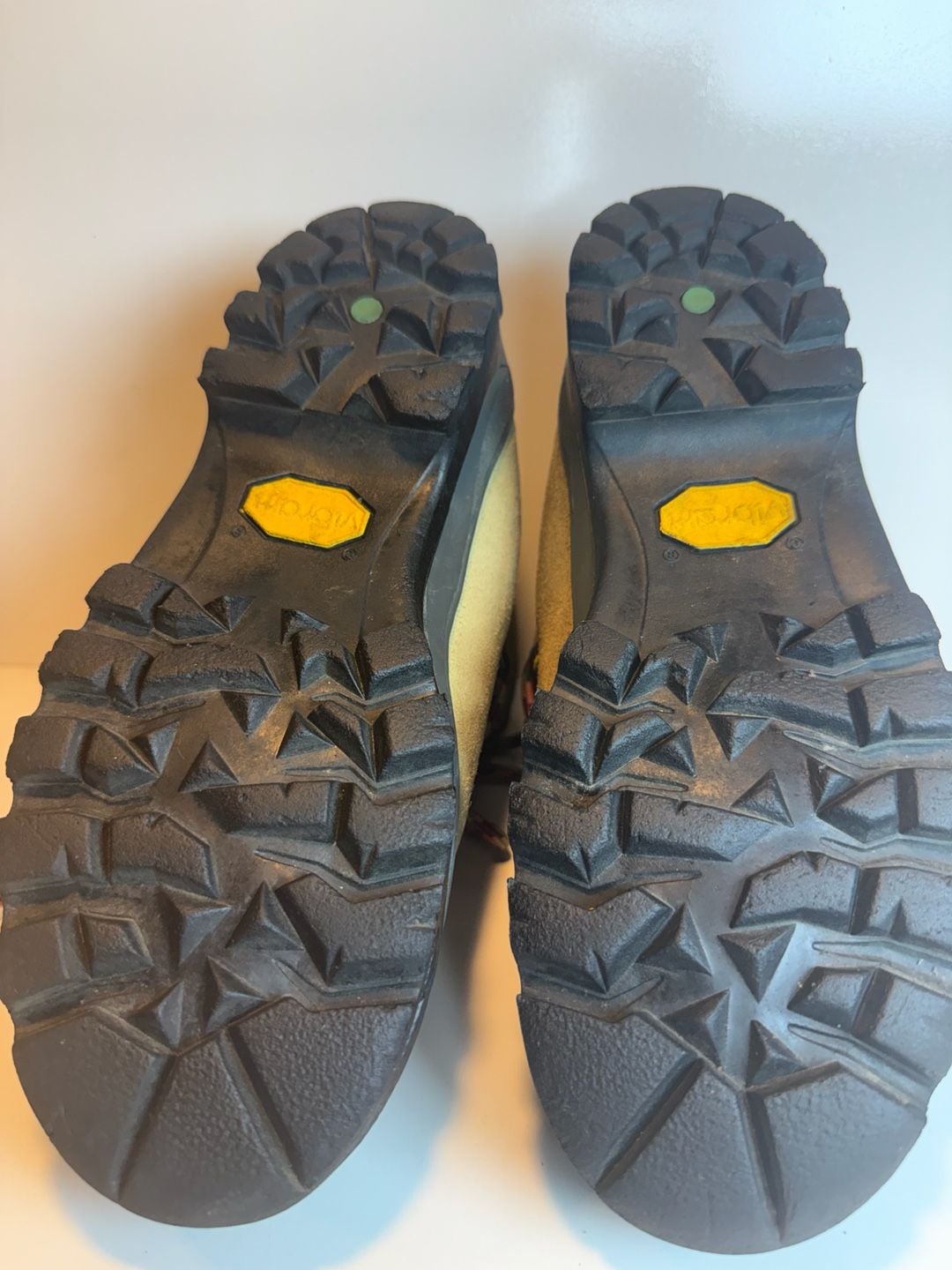 La Sportiva Makalu Hiking Boots Size US 8.5 EU 41.5 Boots vibrant Italy Suede 4