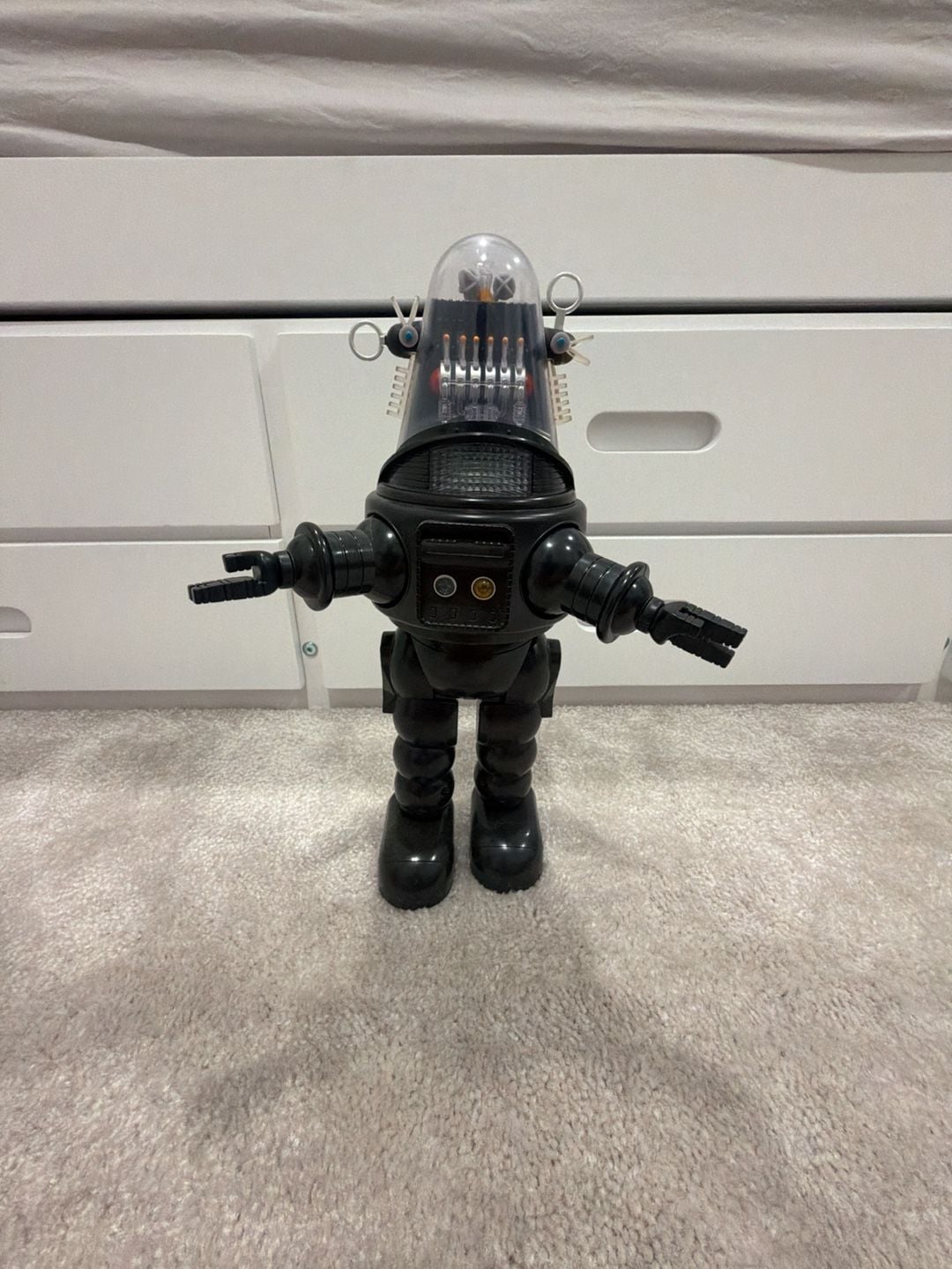 Turner Entertainment Forbidden Planet Robby the Robot Black 14 Inch 1