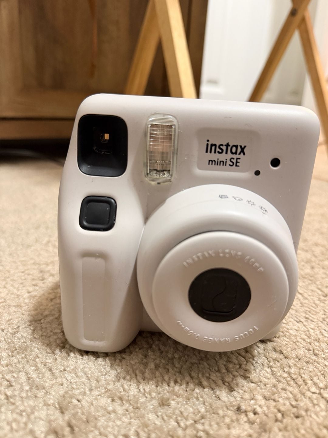 Fujifilm Instax Mini SE Instant Camera White w/ Film Inside 5