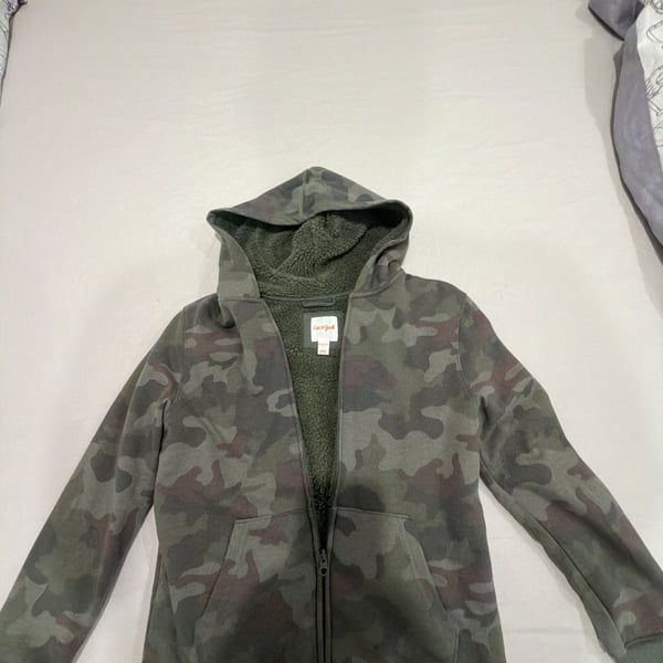 Cat & Jack Camouflage Sherpa Lined Full-Zip Hoodie Size M (8/10)