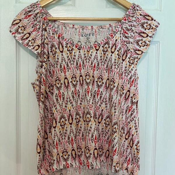 EUC LOFT Ann Taylor loft flutter sleeve Ikat cotton top t-shirt size Large