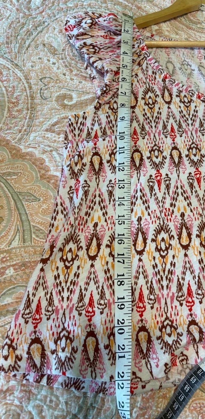 EUC LOFT Ann Taylor loft flutter sleeve Ikat cotton top t-shirt size Large  8