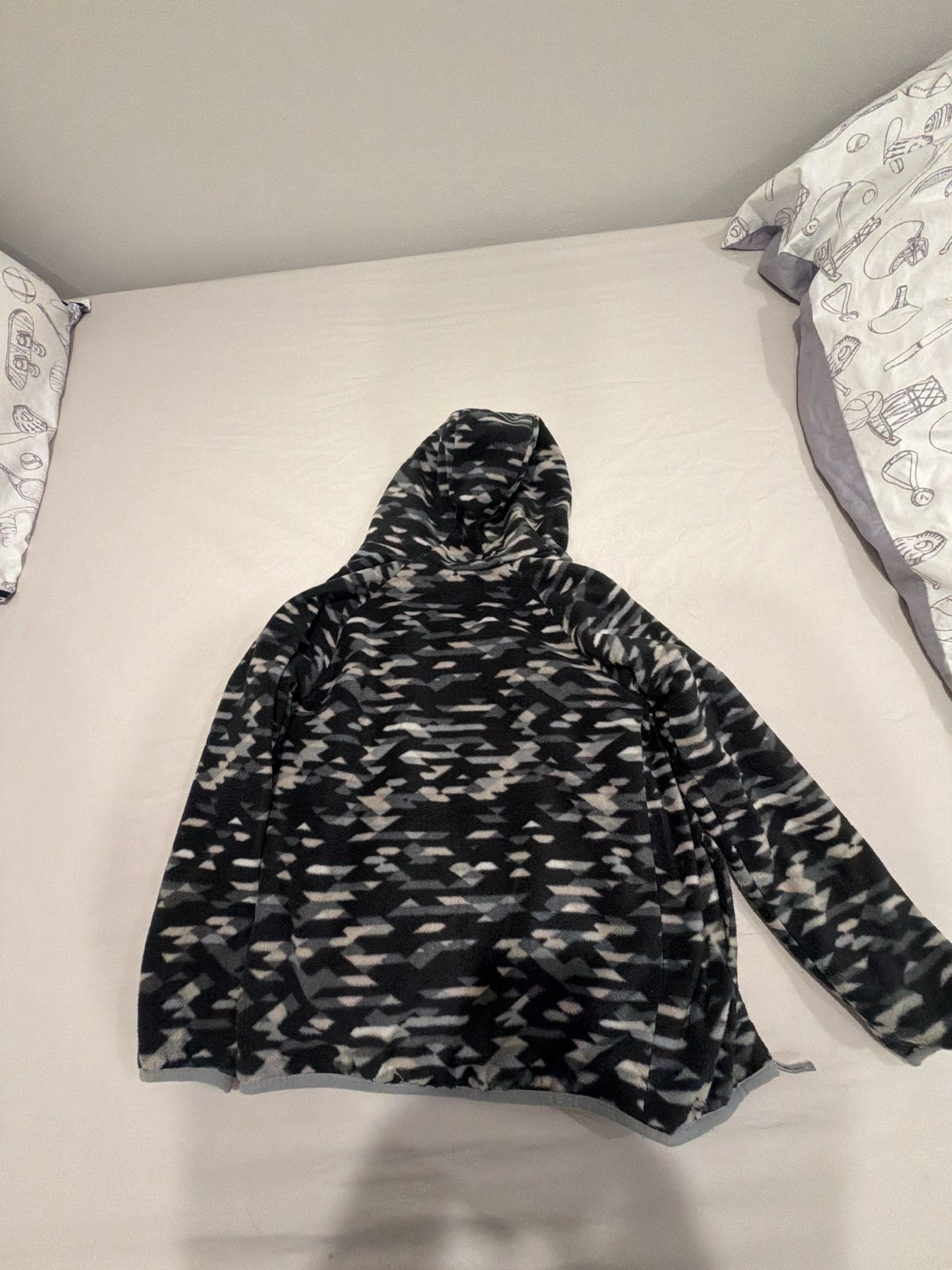 Eddie Bauer Reversible Fleece Jacket Size S (7/8) Black Camo 3