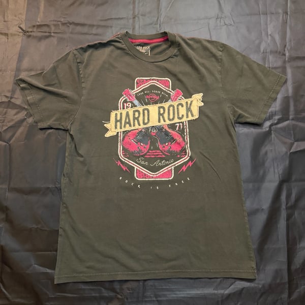Hard Rock Cafe San Antonio Graphic Tee Distressed Rock T-Shirt Medium