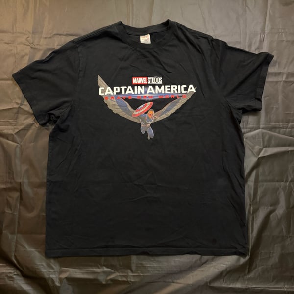 Marvel Captain America Brave New World Wings of Glory T-Shirt Size XXL