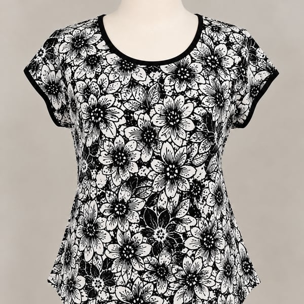 Adrienne Vittadini Women's Short Sleeve Floral Top