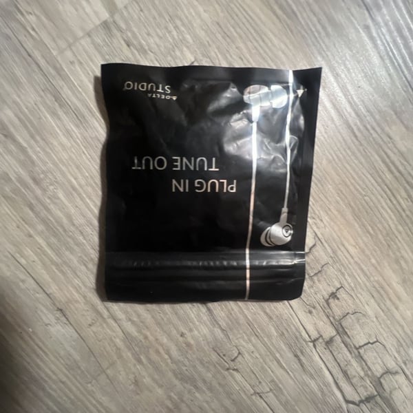 Delta Studio Plug In Tune Out In-Ear Wired Earbuds