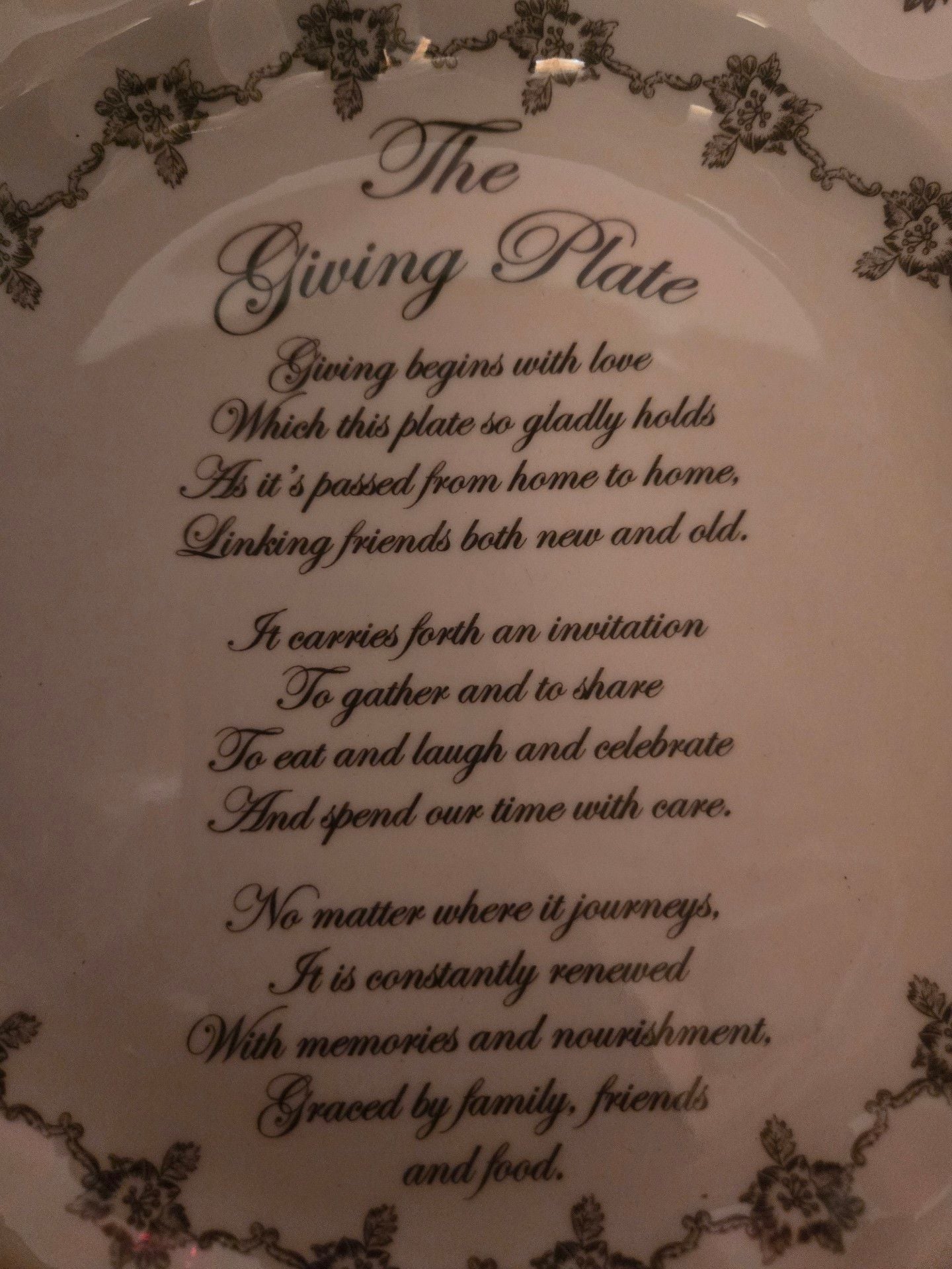 Johnson Brothers The Giving Plate 10.5" Dinner Plate 2