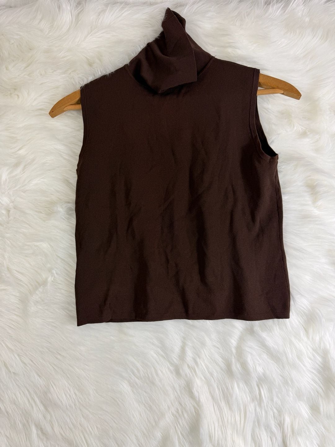 Vintage Scott Taylor Sleeveless Turtleneck Top Size L Brown Viscose Knit 2