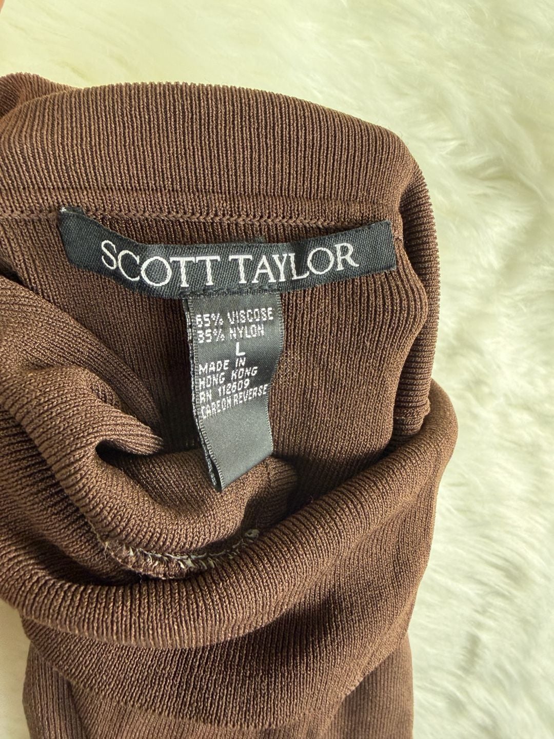 Vintage Scott Taylor Sleeveless Turtleneck Top Size L Brown Viscose Knit 7