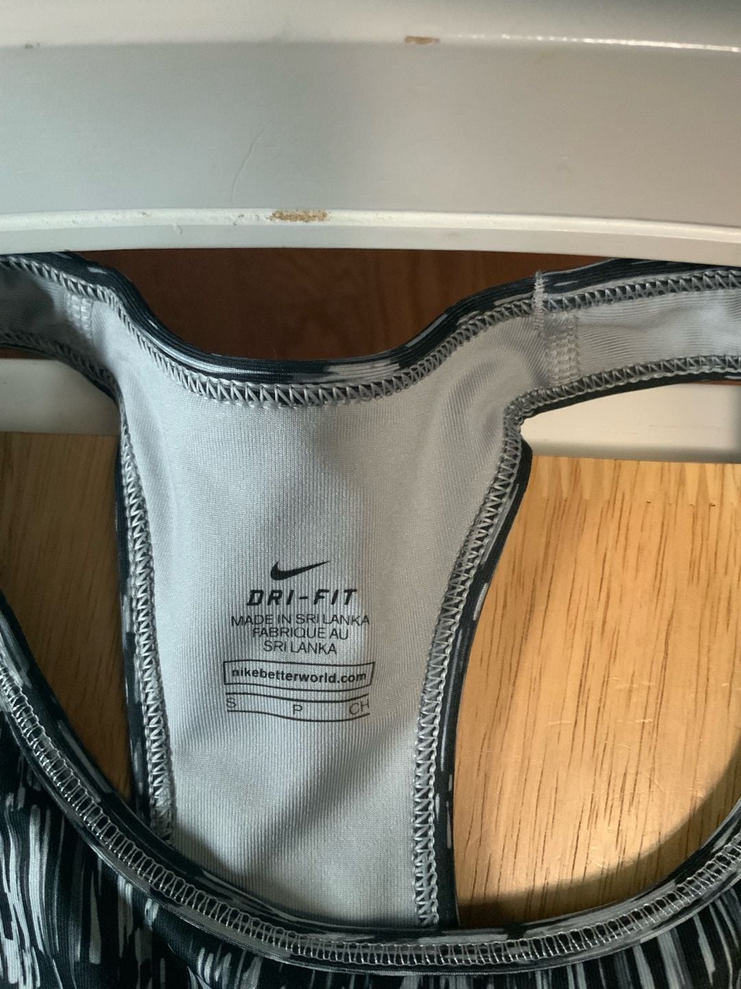 Nike And Under Armour Sports Bras Lot Women’s Size Small 3