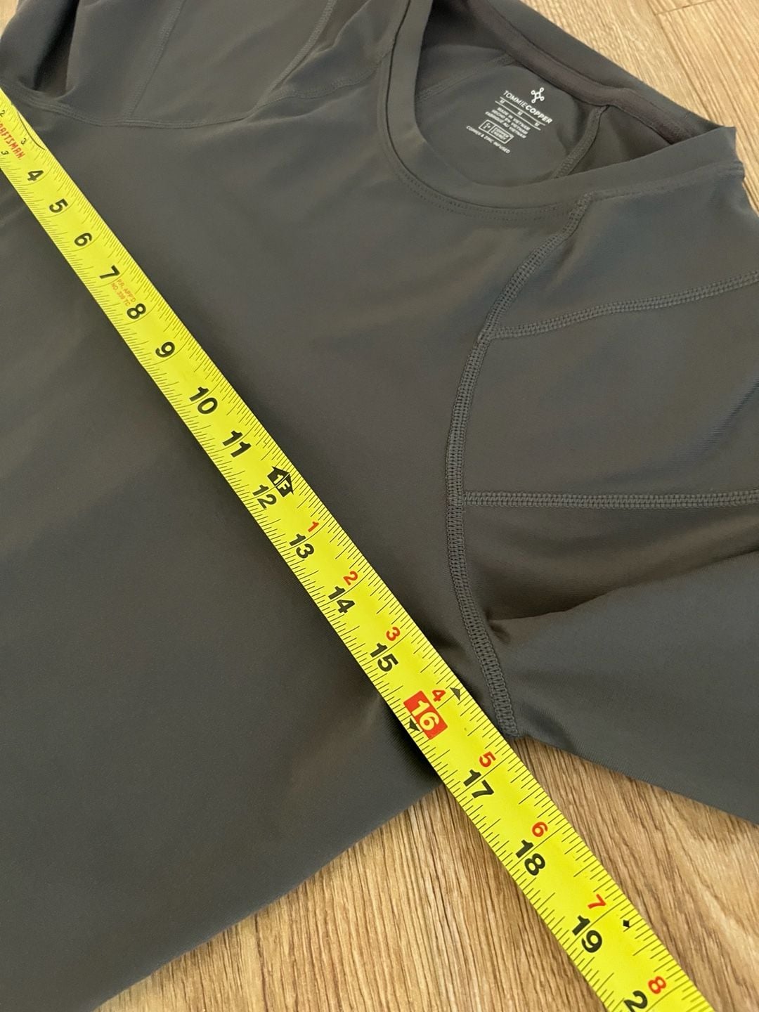 Tommie Copper Shoulder Support Shirt Size M Gray Athletic Compression 7