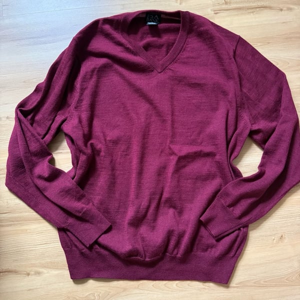 Jos. A. Bank V-Neck Sweater Size M Maroon Merino Wool Blend