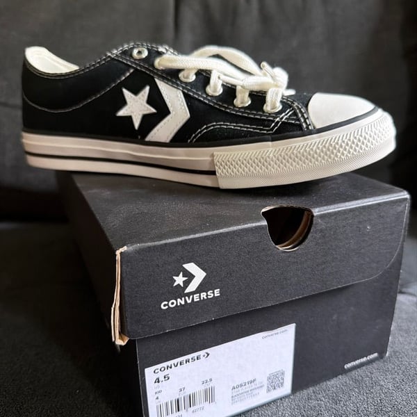 Converse Star Player 76 Size 4.5 Black White Canvas Sneakers