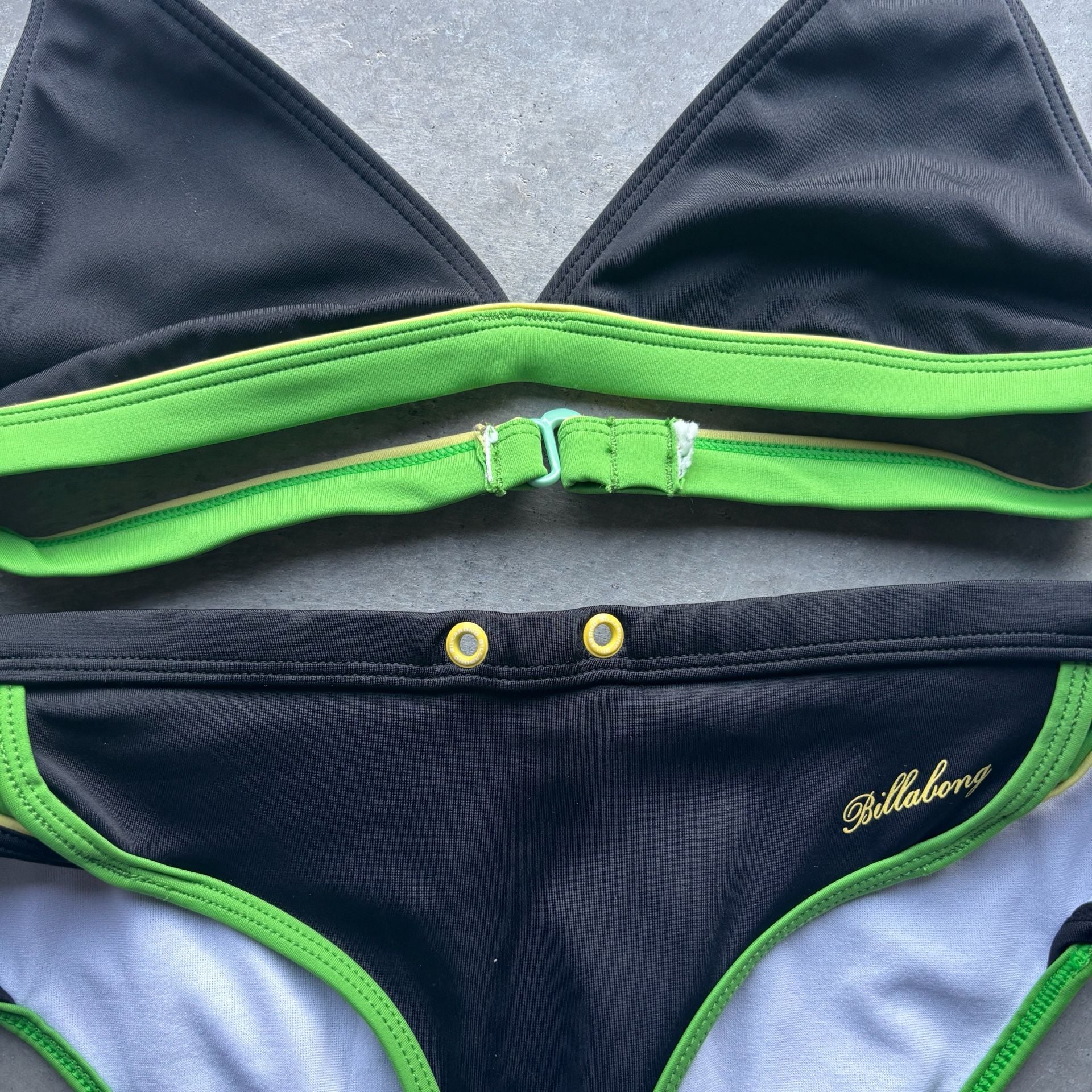 2000’s Y2K Billabong Bikini Set Black Green Halter Swimsuit 2