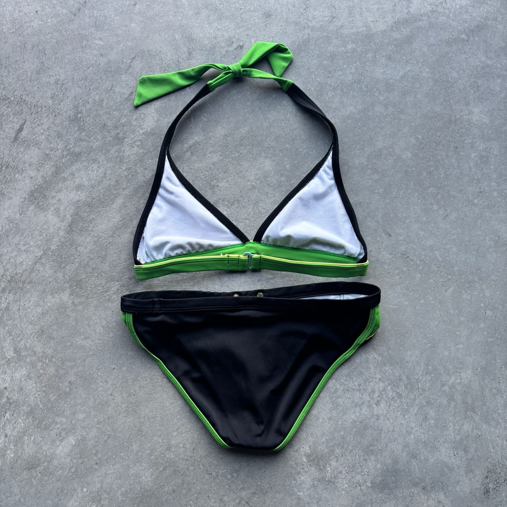 2000’s Y2K Billabong Bikini Set Black Green Halter Swimsuit 4