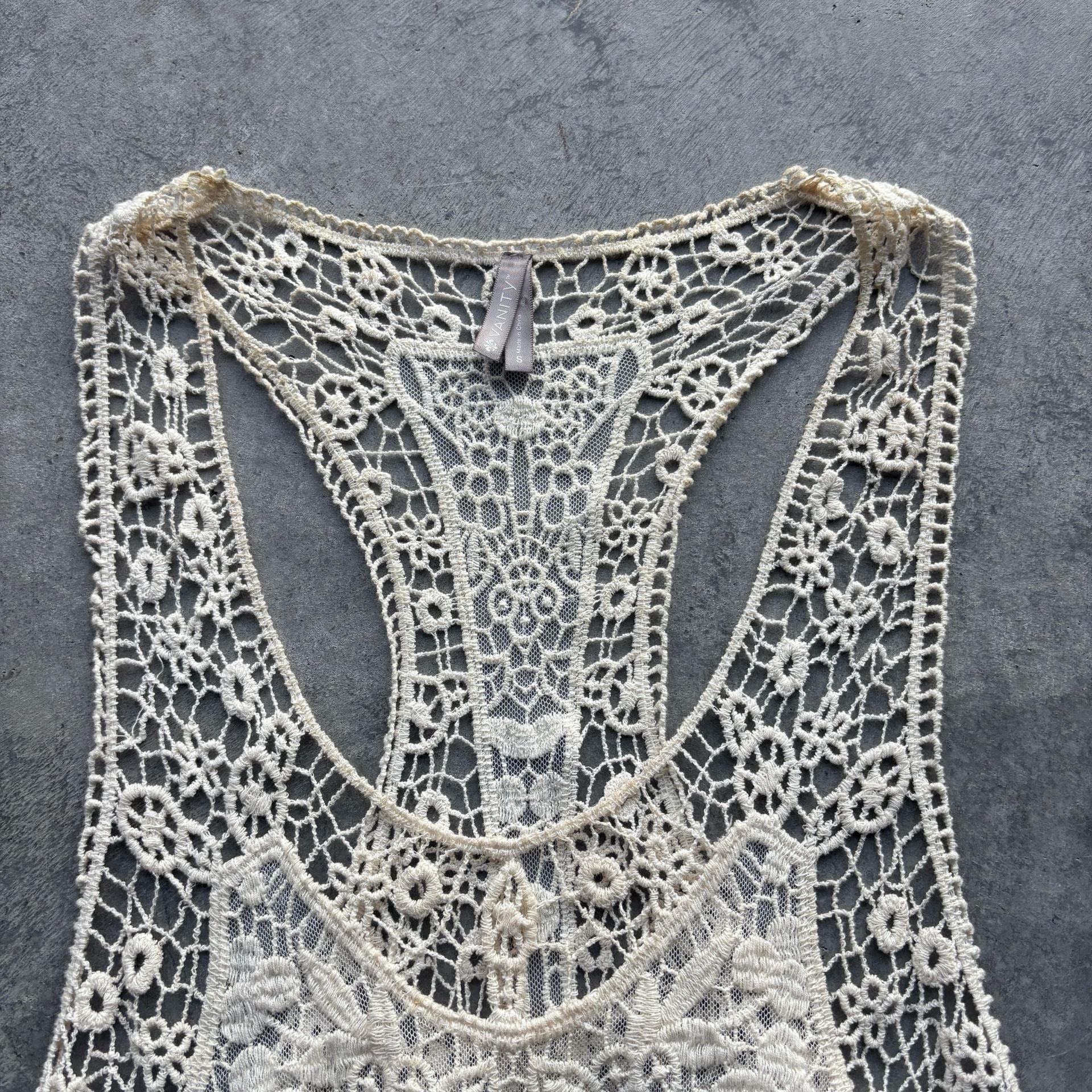 2000’s Y2K Boho 70’s Style Crochet Lace Tank Top Ivory Mesh Size S 3