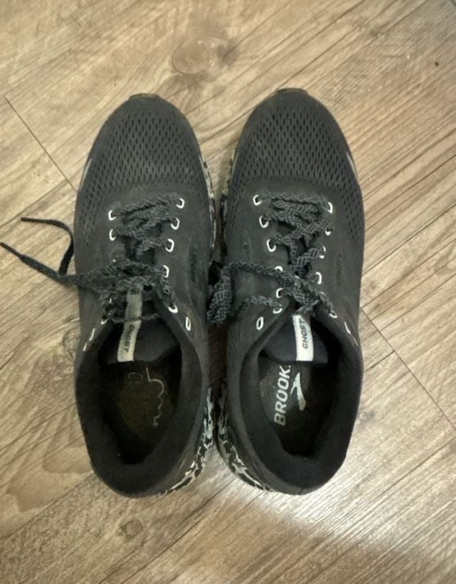 Brooks Ghost 15 Running Shoes Black White Camo Sole Men’s 8.5 2