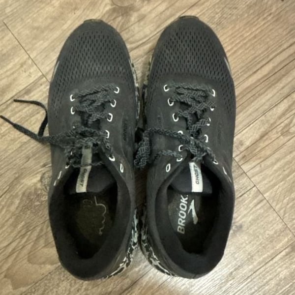 Brooks Ghost 15 Running Shoes Black White Camo Sole Men’s 8.5