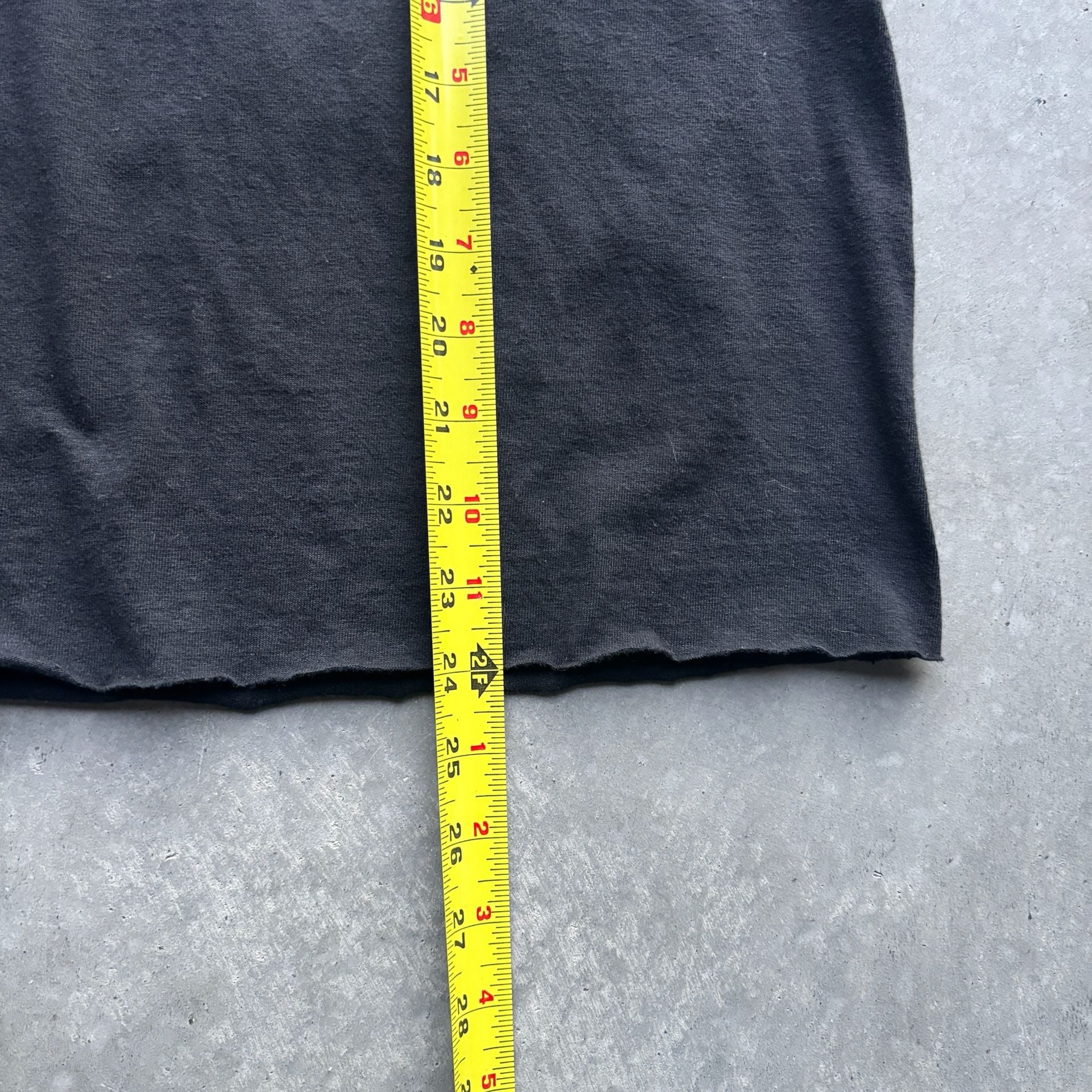 2000’s Vintage Y2K I Wine A Lot Graphic T-Shirt Black Cropped Size XL 6