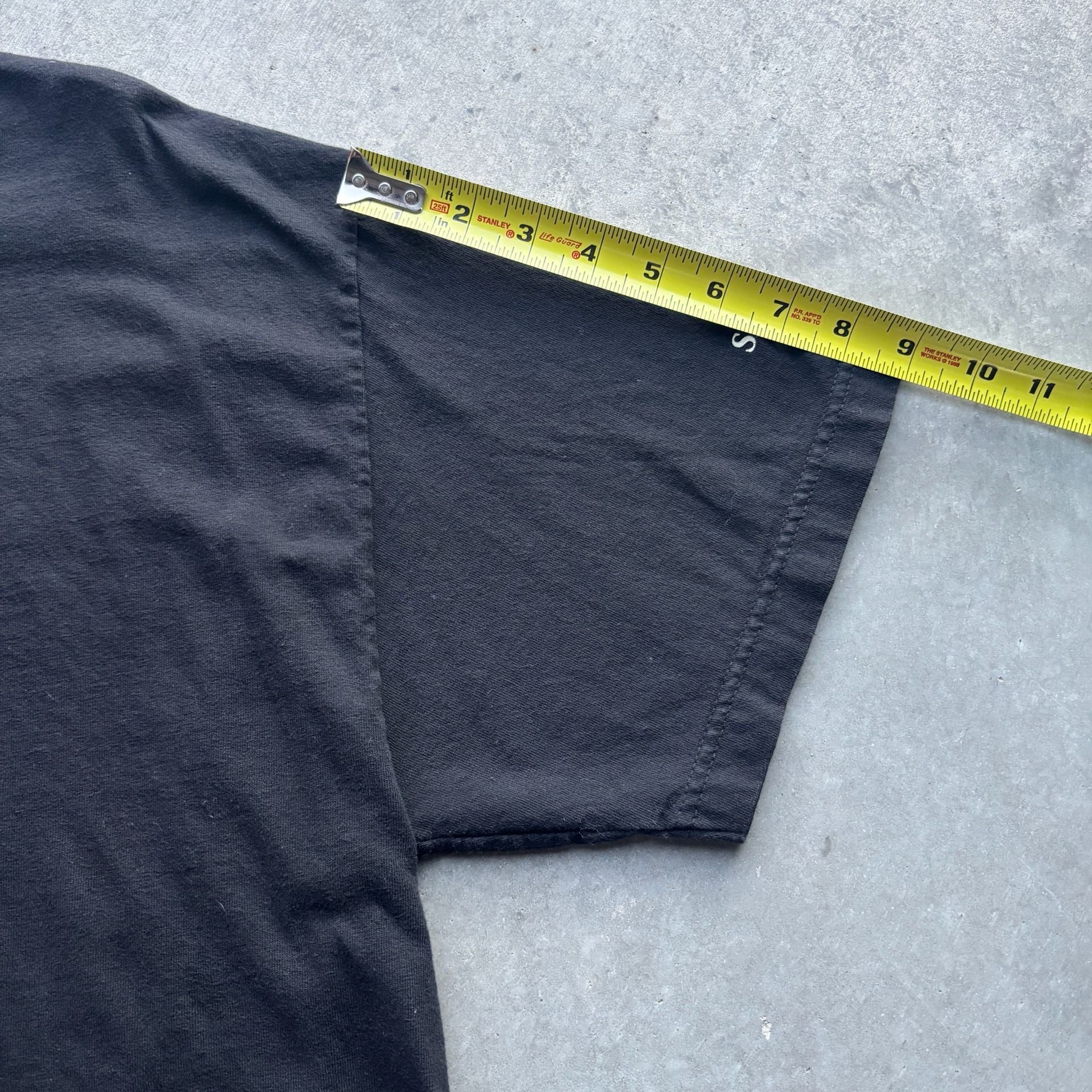 2000’s Vintage Y2K I Wine A Lot Graphic T-Shirt Black Cropped Size XL 7