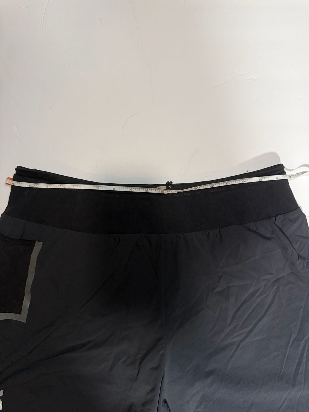 Men’s On Cloud Two-Tone Split Running Shorts Dark Gray Front Seafoam Back XL 8