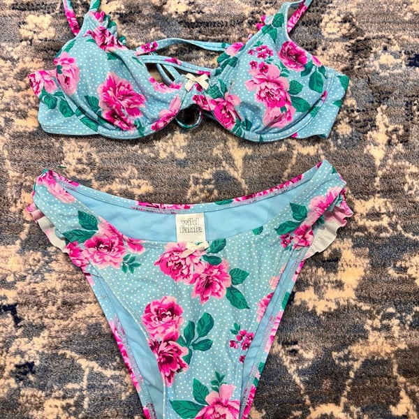 Wild Fable Bikini Set Size S Blue Floral Dot croquet style