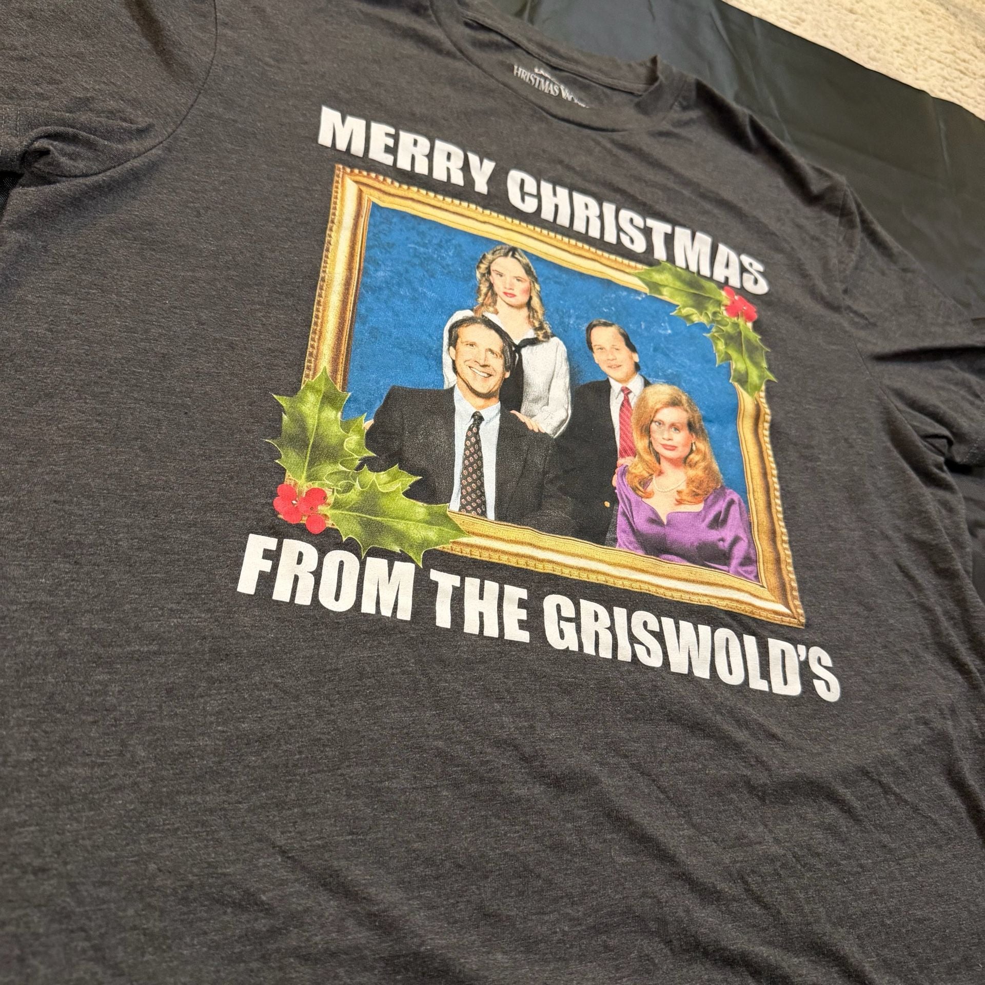 National Lampoon’s Christmas Vacation Griswold Graphic Tee Large 3
