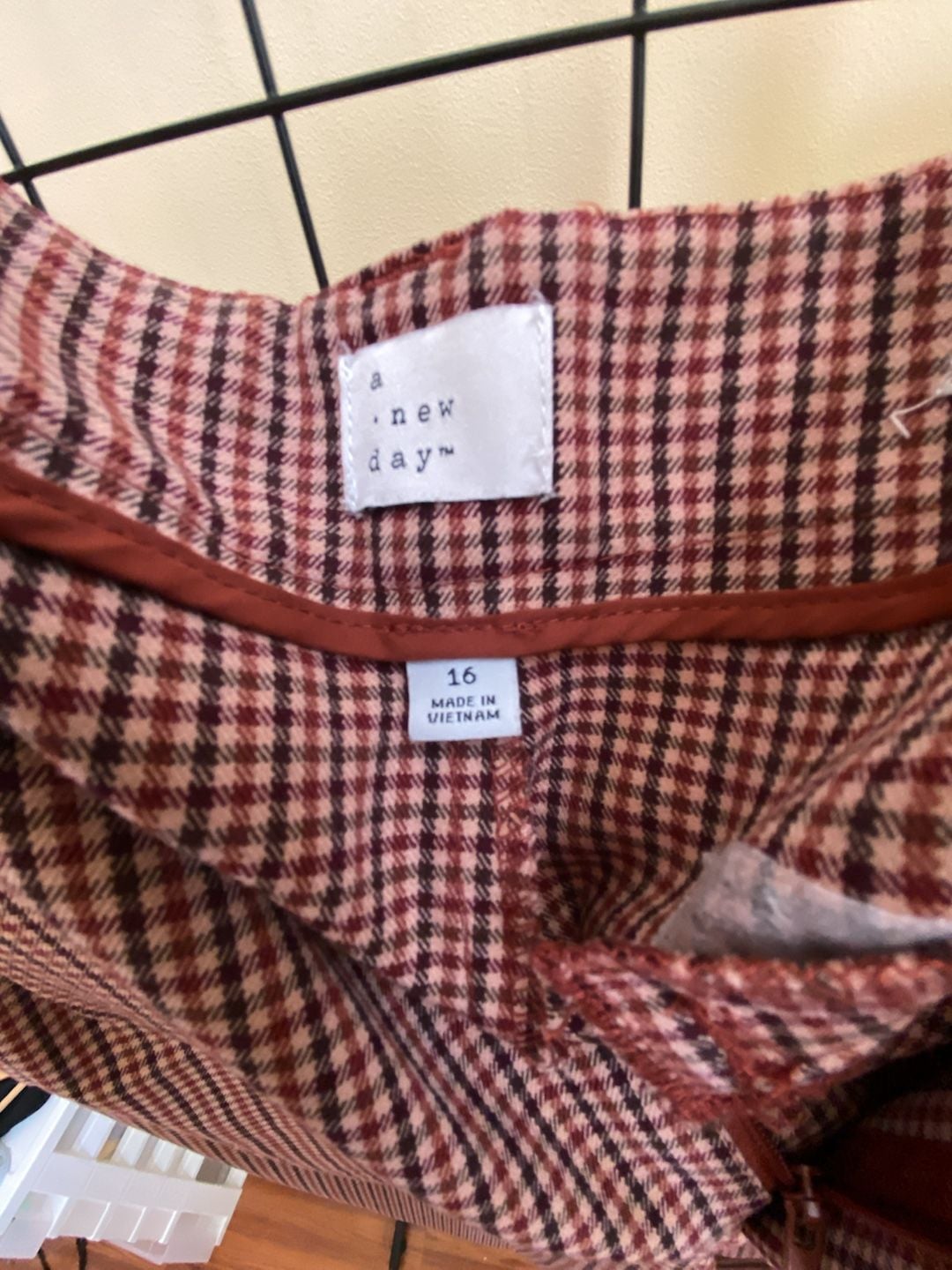 A New Day Pleated Tapered Pants Size 16 Brown Gingham Plaid Trousers 3