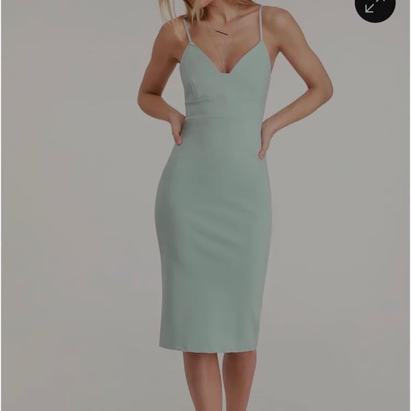 066-Lulus Midi Dress Sage Green V-Neck Bodycon size large