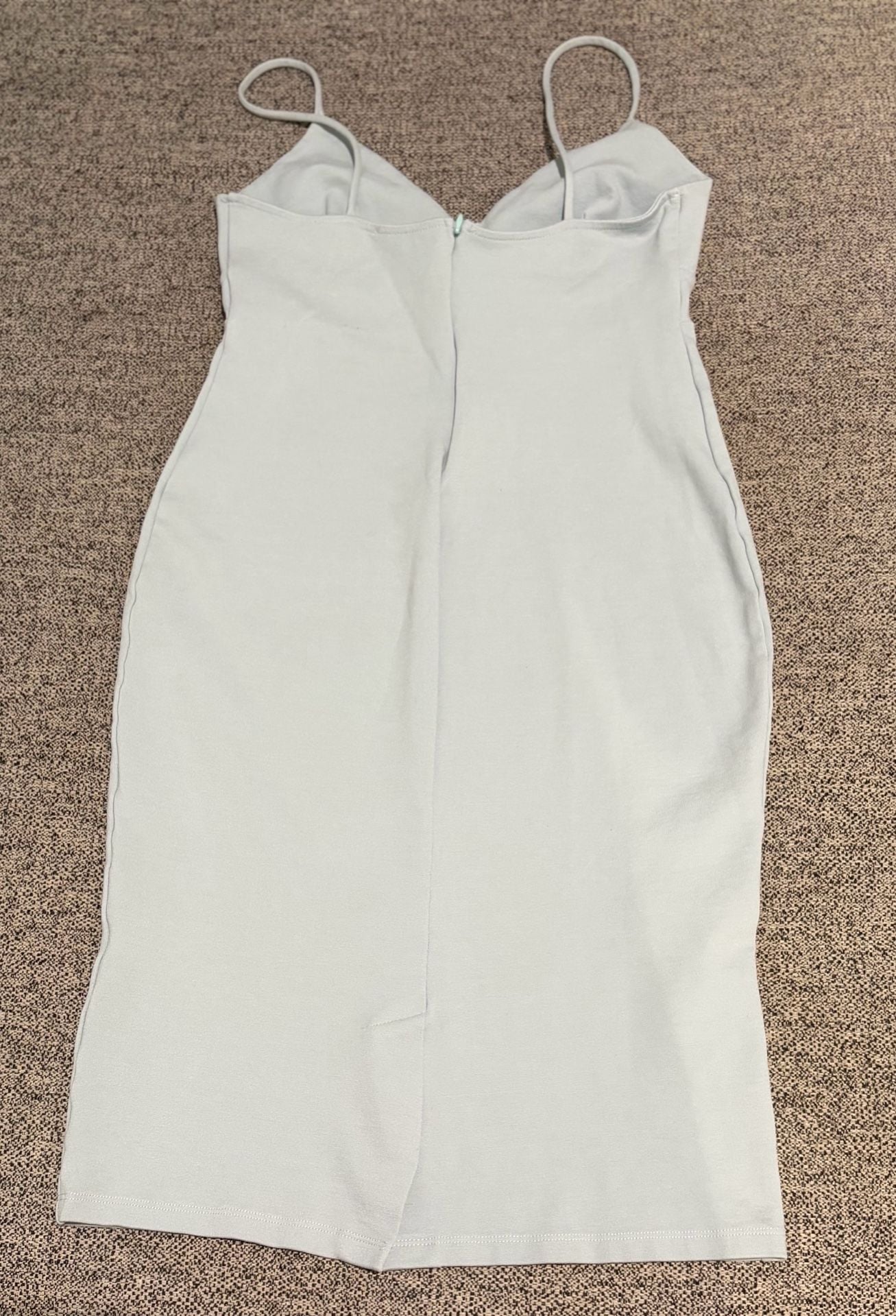 066-Lulus Midi Dress Sage Green V-Neck Bodycon size large 9