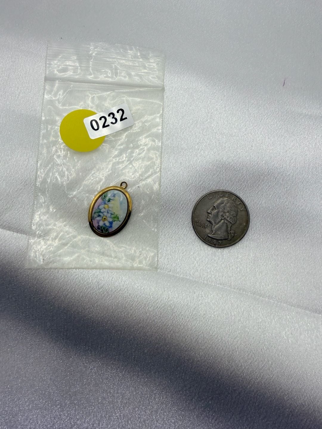 Vintage Hand-Painted Porcelain Forget-Me-Not Pendant 5