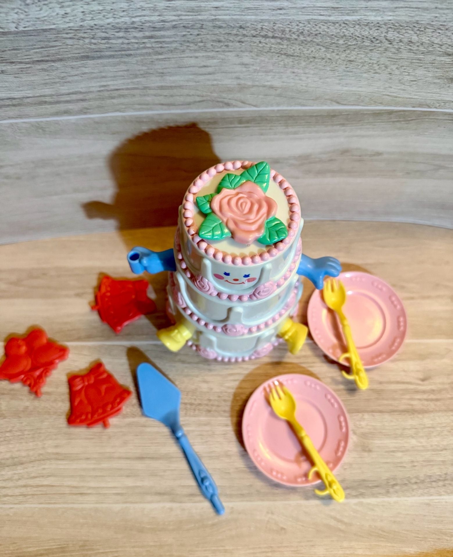 Mattel Cherry Merry Muffin Wedding Cake 'N Party 3