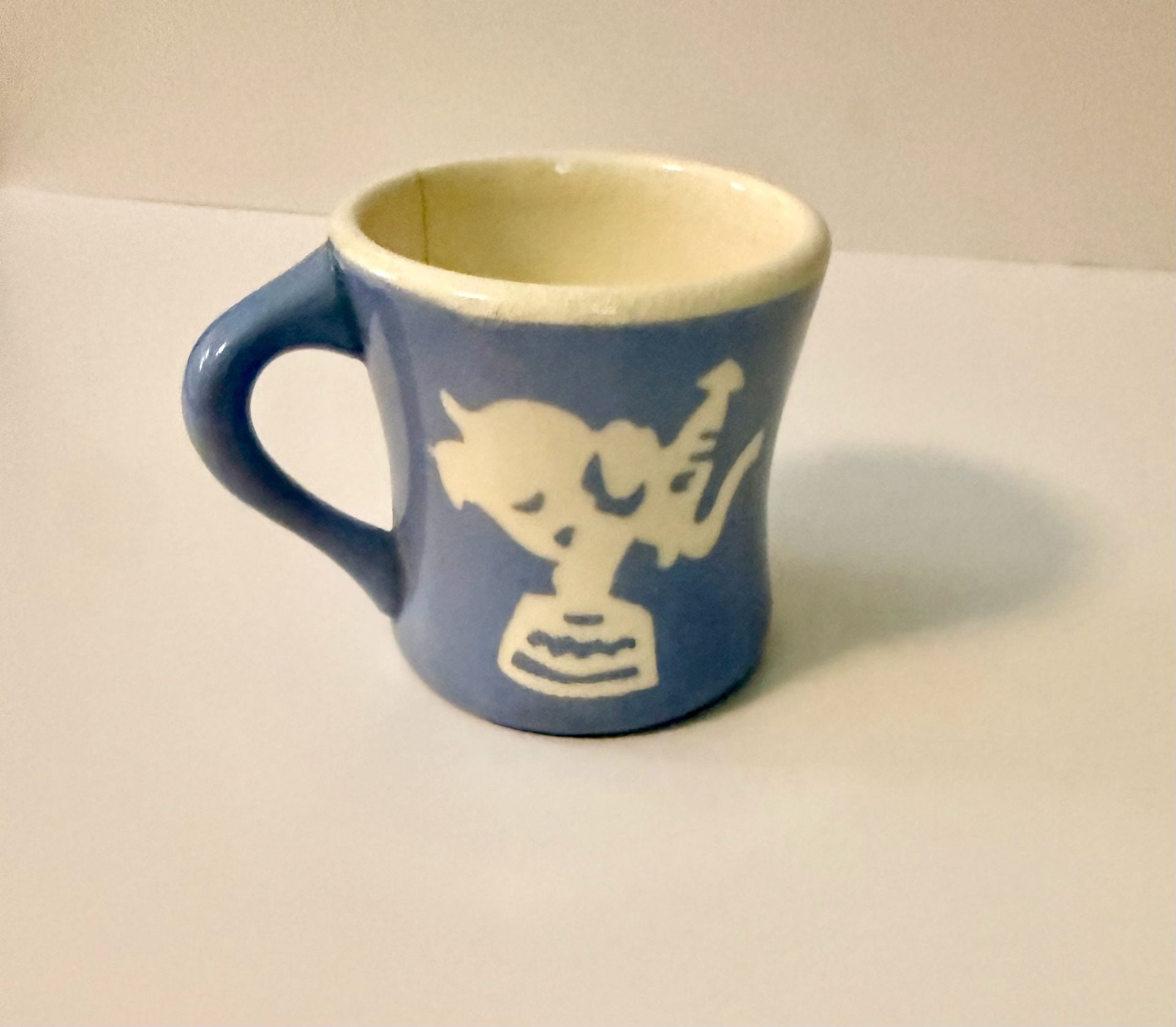 Harker Ware Pottery 1930’s/40’s Blue Mug Circus Soldier& Elephant 5