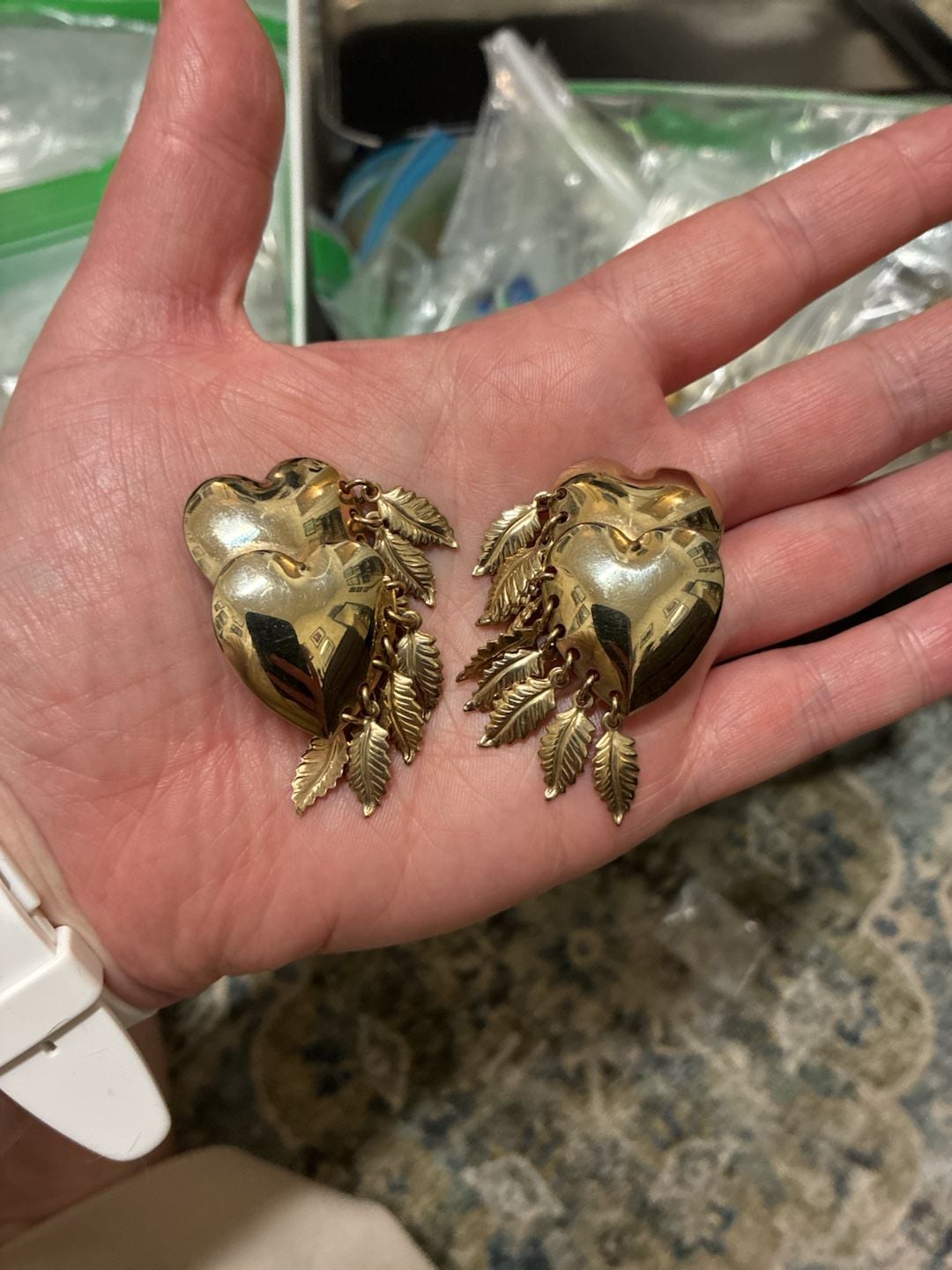 Vintage Gold Tone Double Heart Clip On Earrings Dangle Leaf Fringe 4