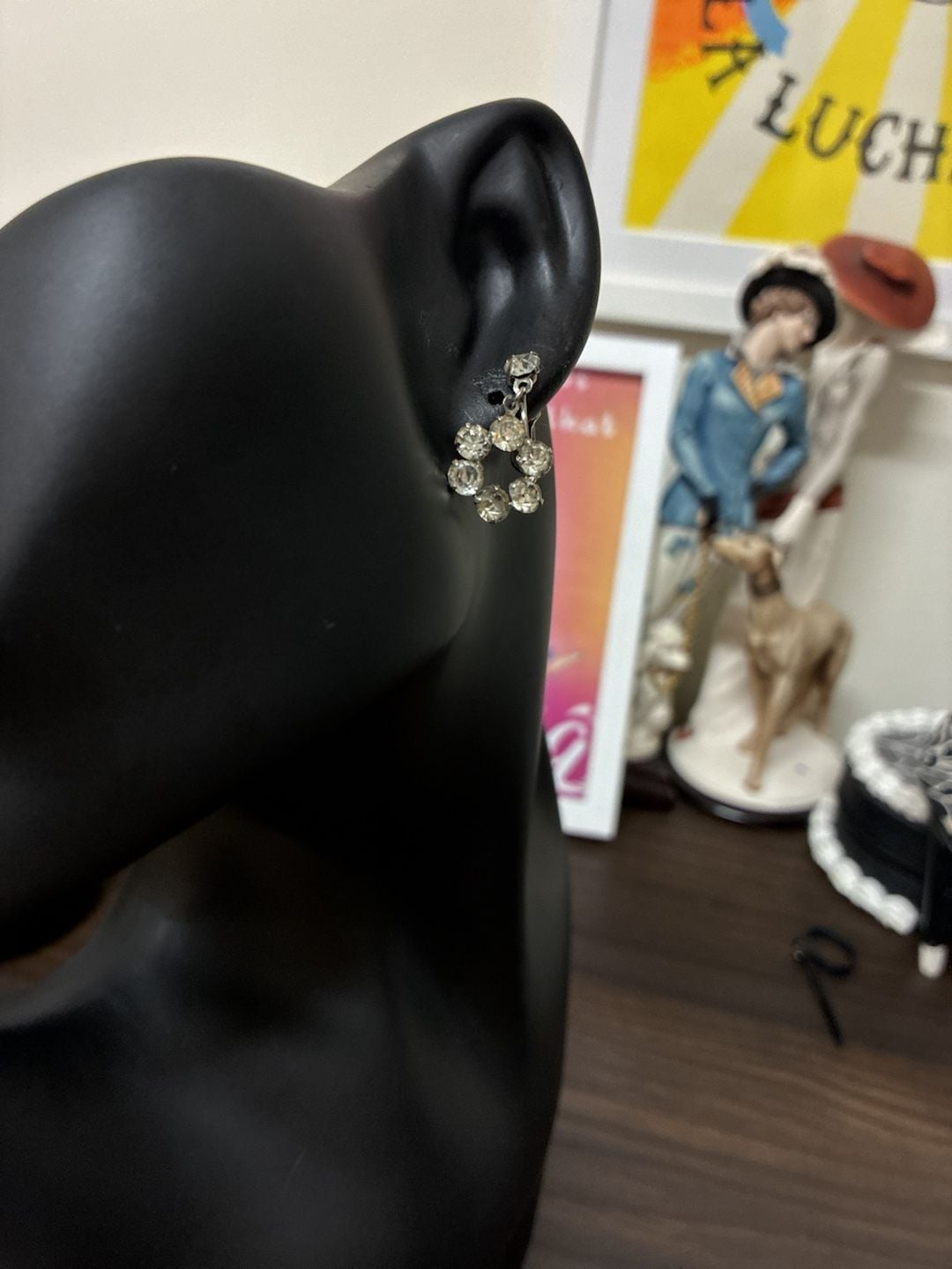 Vintage Clear Rhinestone Screw-Back Earrings Silver-Tone 2